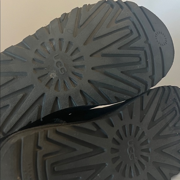 Ugg Classic Mini II Black Boots - Picture 6 of 6